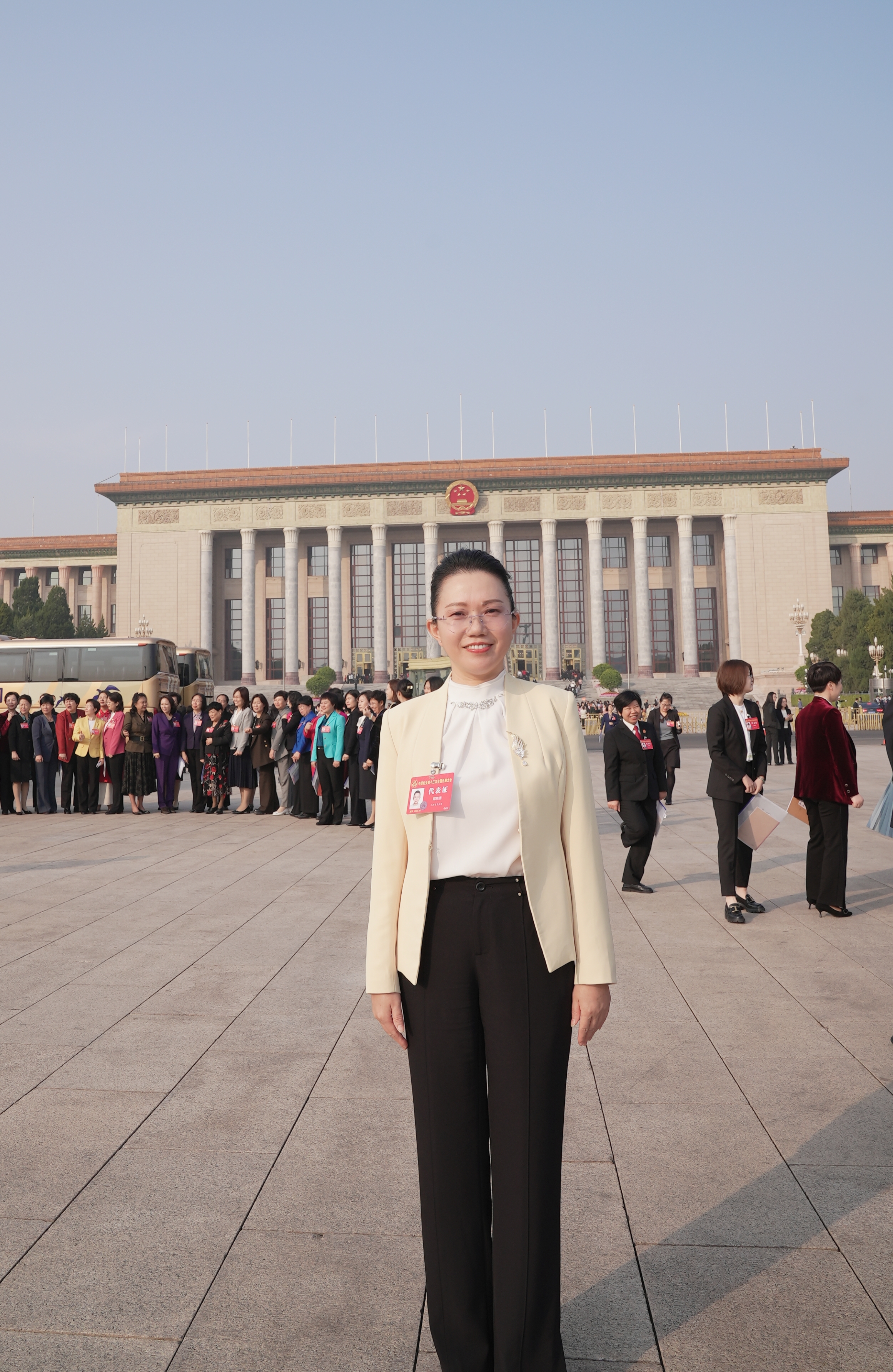 景德镇市妇联党组书记、主席 郑伟秀个人照片1.jpg