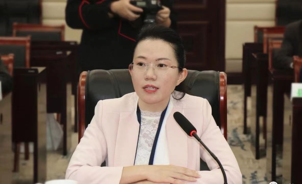 景德镇市妇联党组书记、主席 郑伟秀个人照片2.jpg