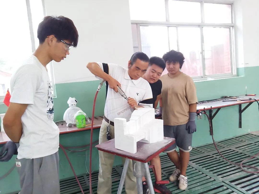 教学图片.jpg 教学图片.jpg